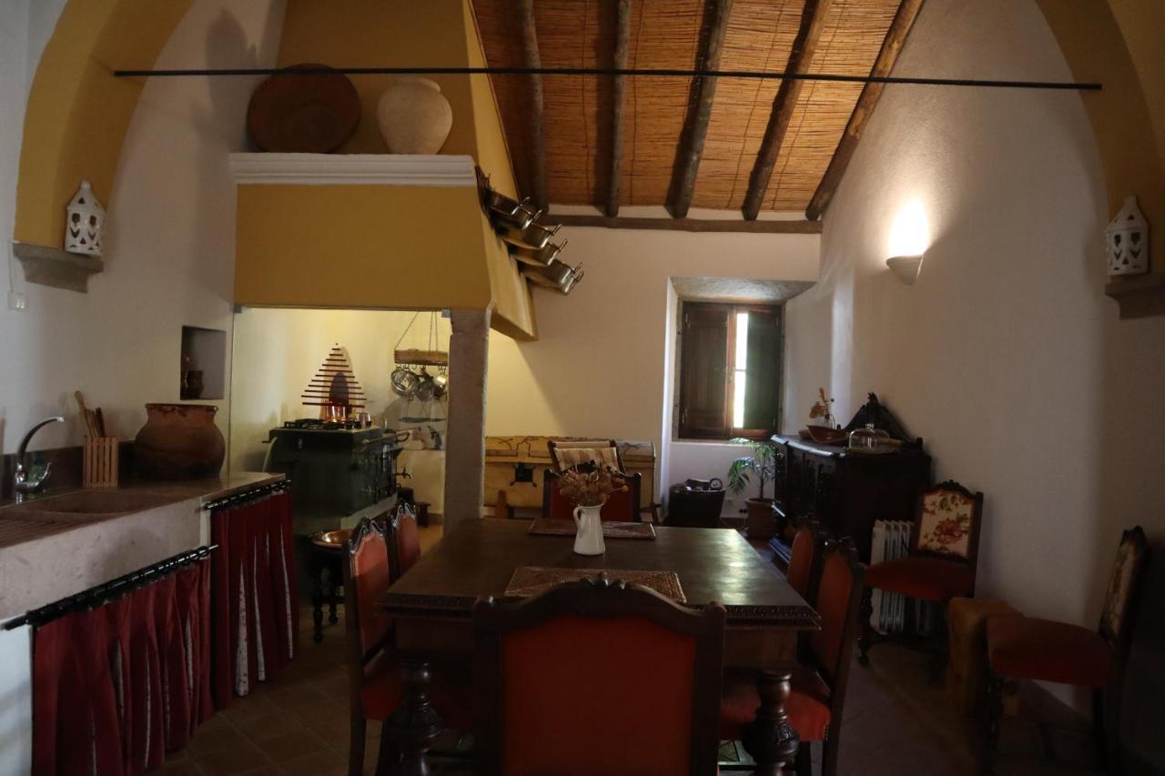 Os Agostos Panzió Kültér fotó